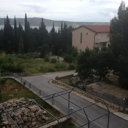 Kruskovac2 Starigrad Paklenica