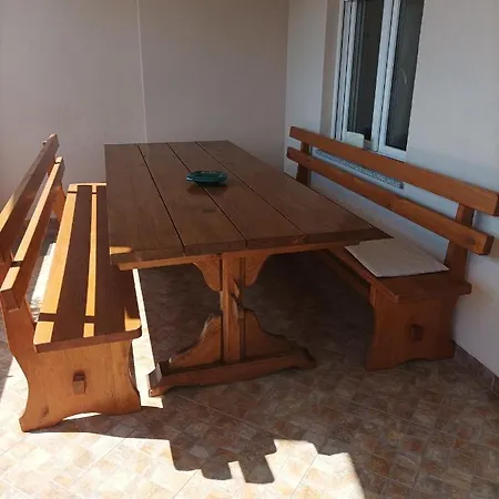 Kruskovac2 *